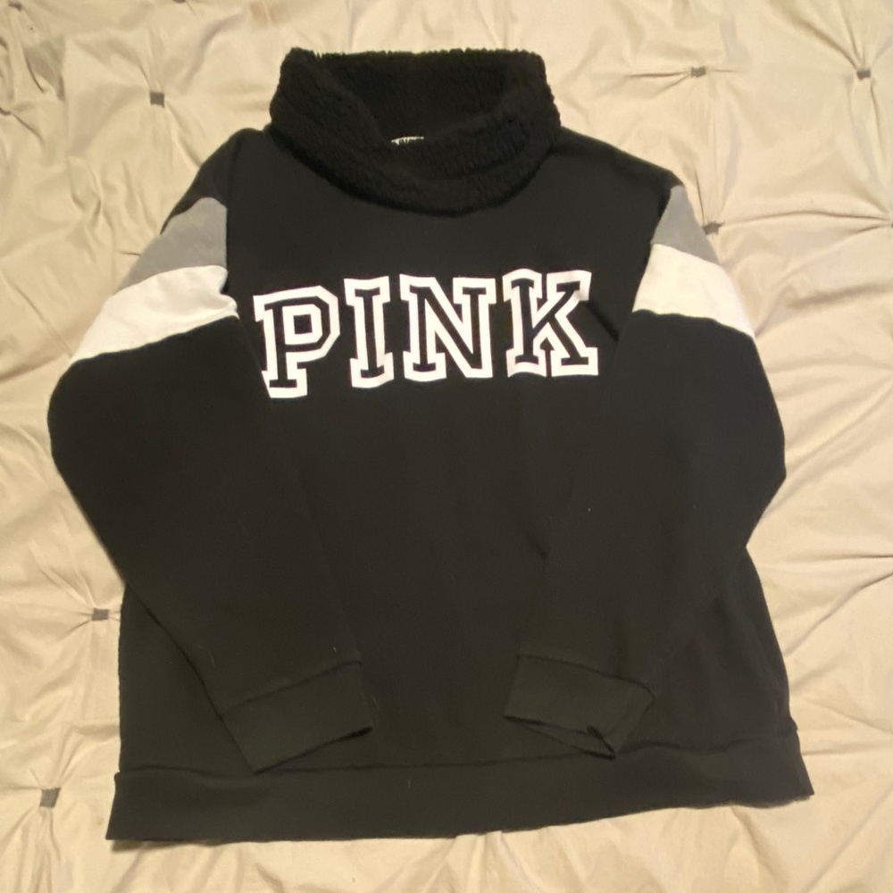 Size L Sherpa Turtleneck Throw Over